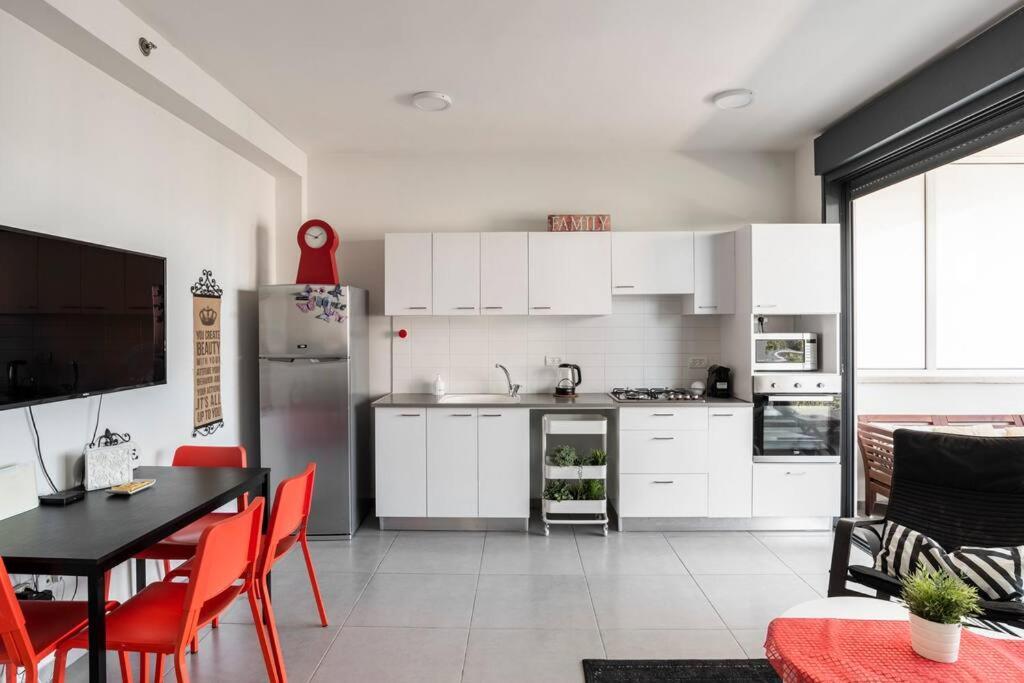 Sunny Luxury Apartments Tel Aviv Exteriör bild