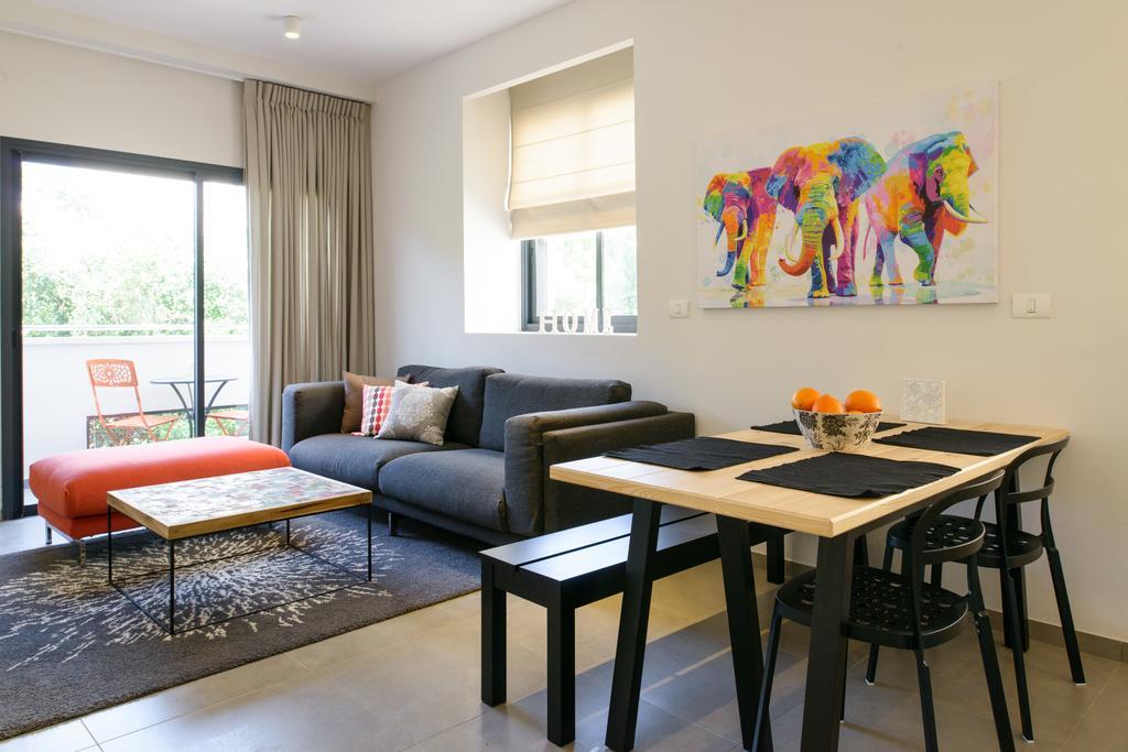 Sunny Luxury Apartments Tel Aviv Exteriör bild