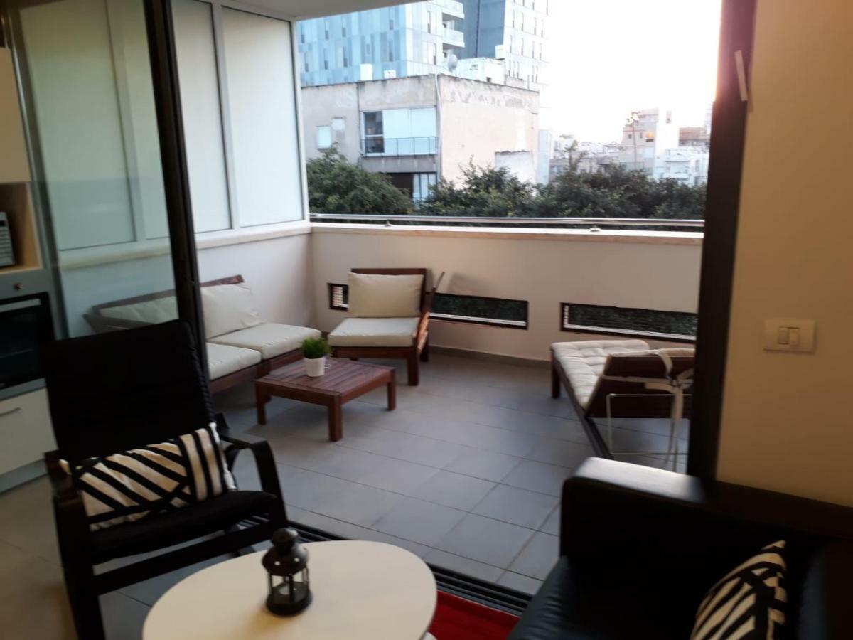 Sunny Luxury Apartments Tel Aviv Exteriör bild