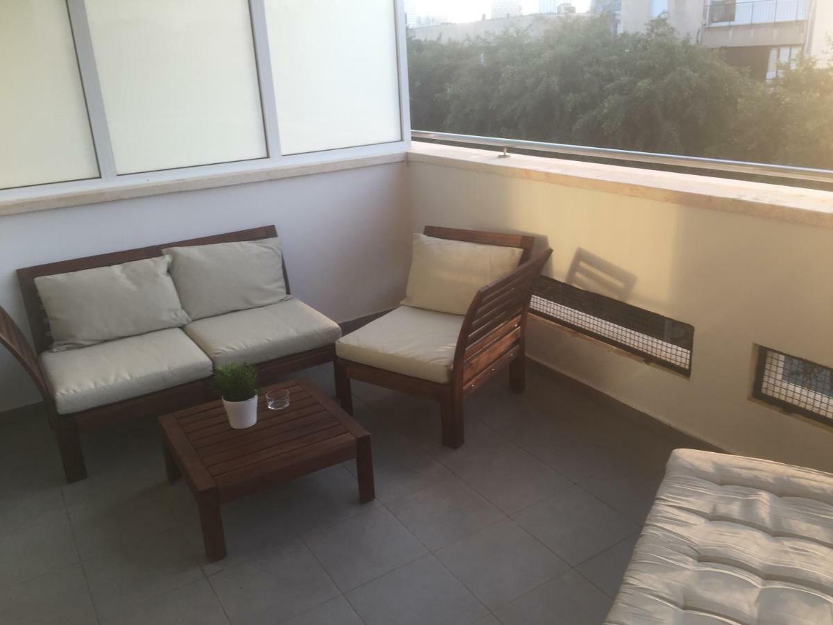 Sunny Luxury Apartments Tel Aviv Exteriör bild